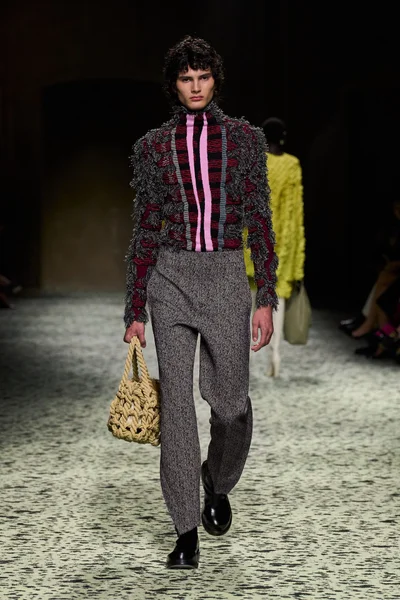 Look 40